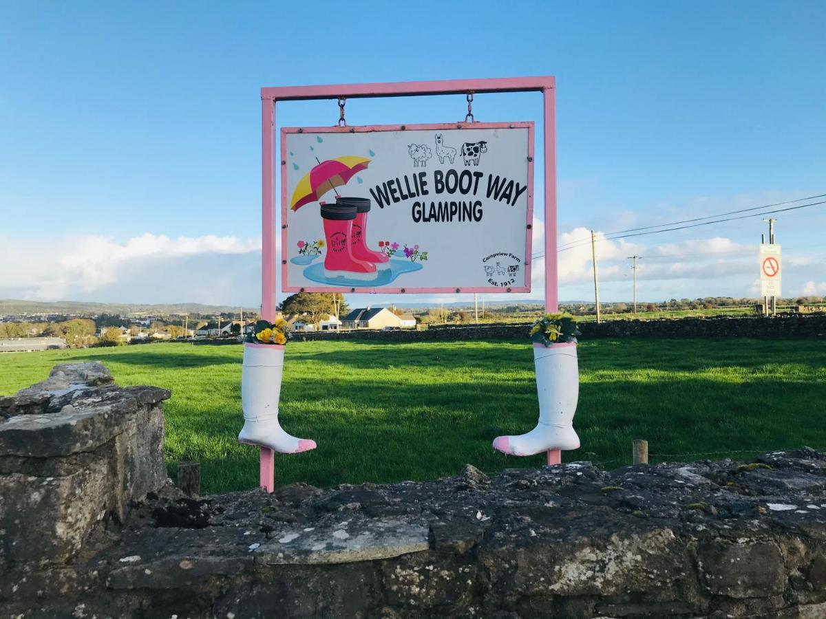 The Snuggly Sheep Shepherd Hut Farm Stay Ballyshannon Exterior foto