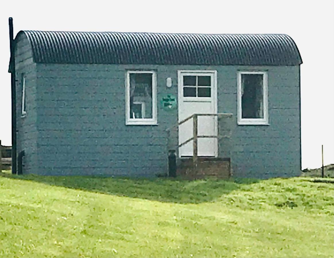 The Snuggly Sheep Shepherd Hut Farm Stay Ballyshannon Exterior foto