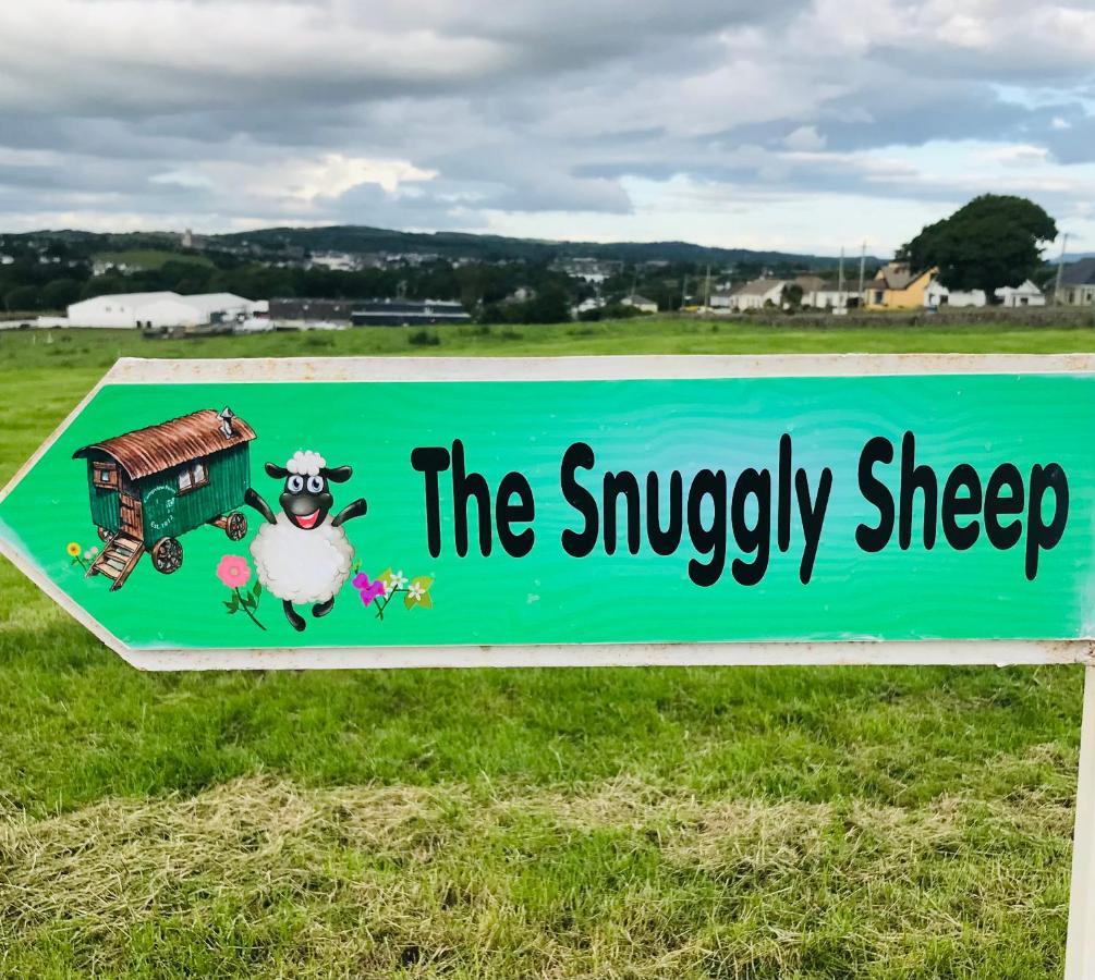 The Snuggly Sheep Shepherd Hut Farm Stay Ballyshannon Exterior foto