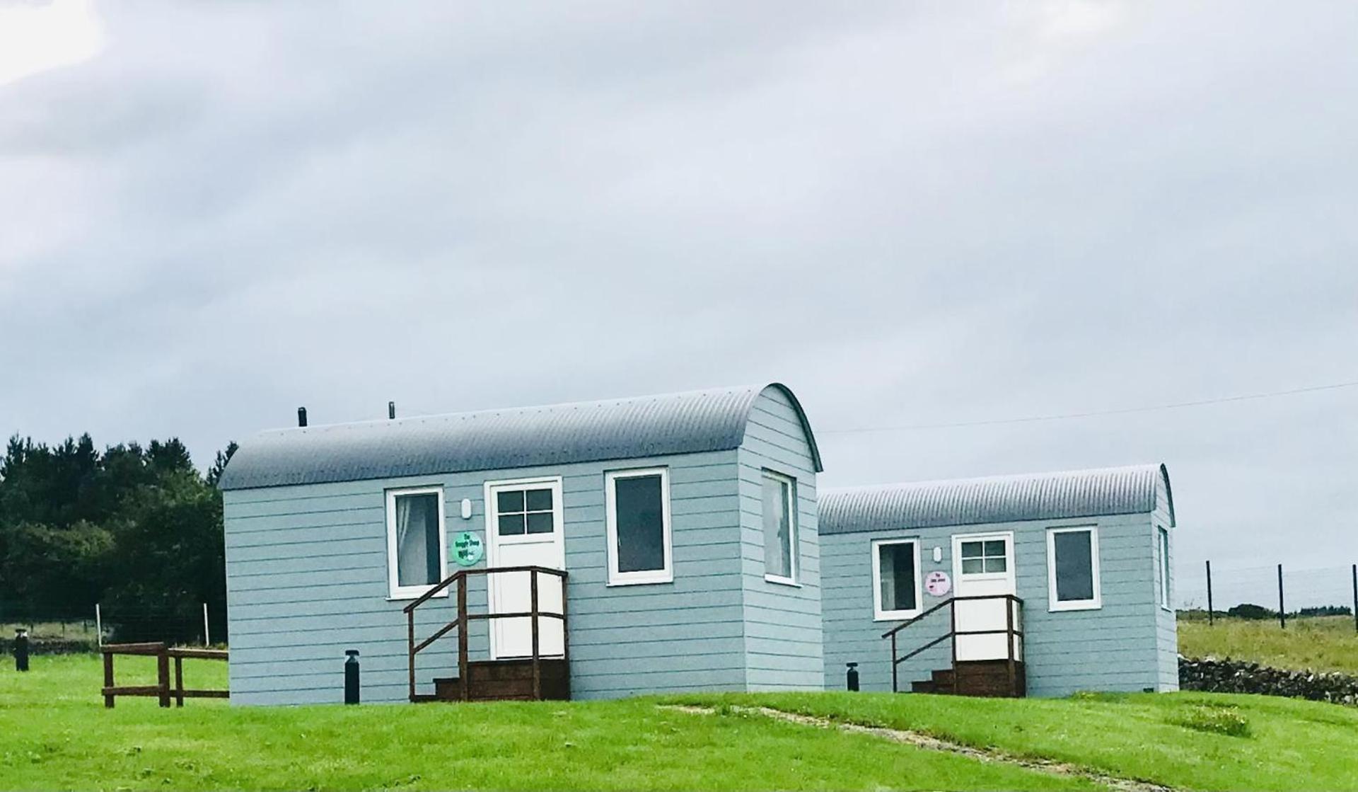 The Snuggly Sheep Shepherd Hut Farm Stay Ballyshannon Exterior foto